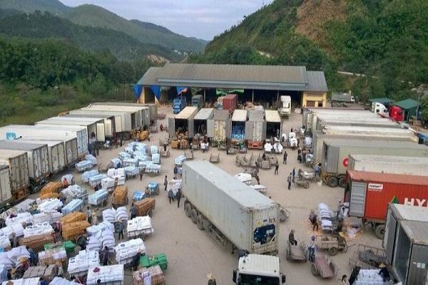Tìm hiểu về dịch vụ vận chuyển hàng tiểu ngạch Campuchia